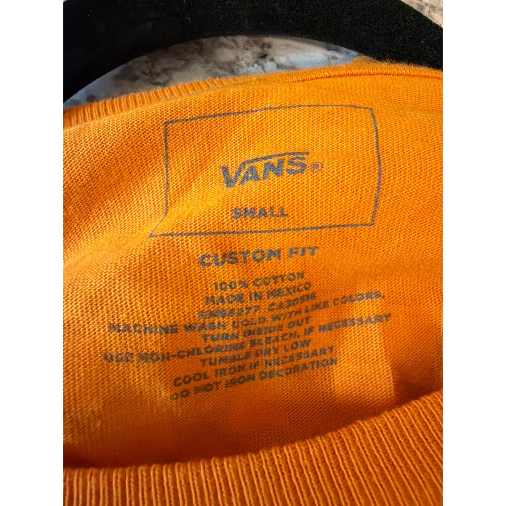 Vans Mens Small Orange Box Logo Checkerboard Back Graphic T-Shirt Custom Fit - Picture 7 of 7